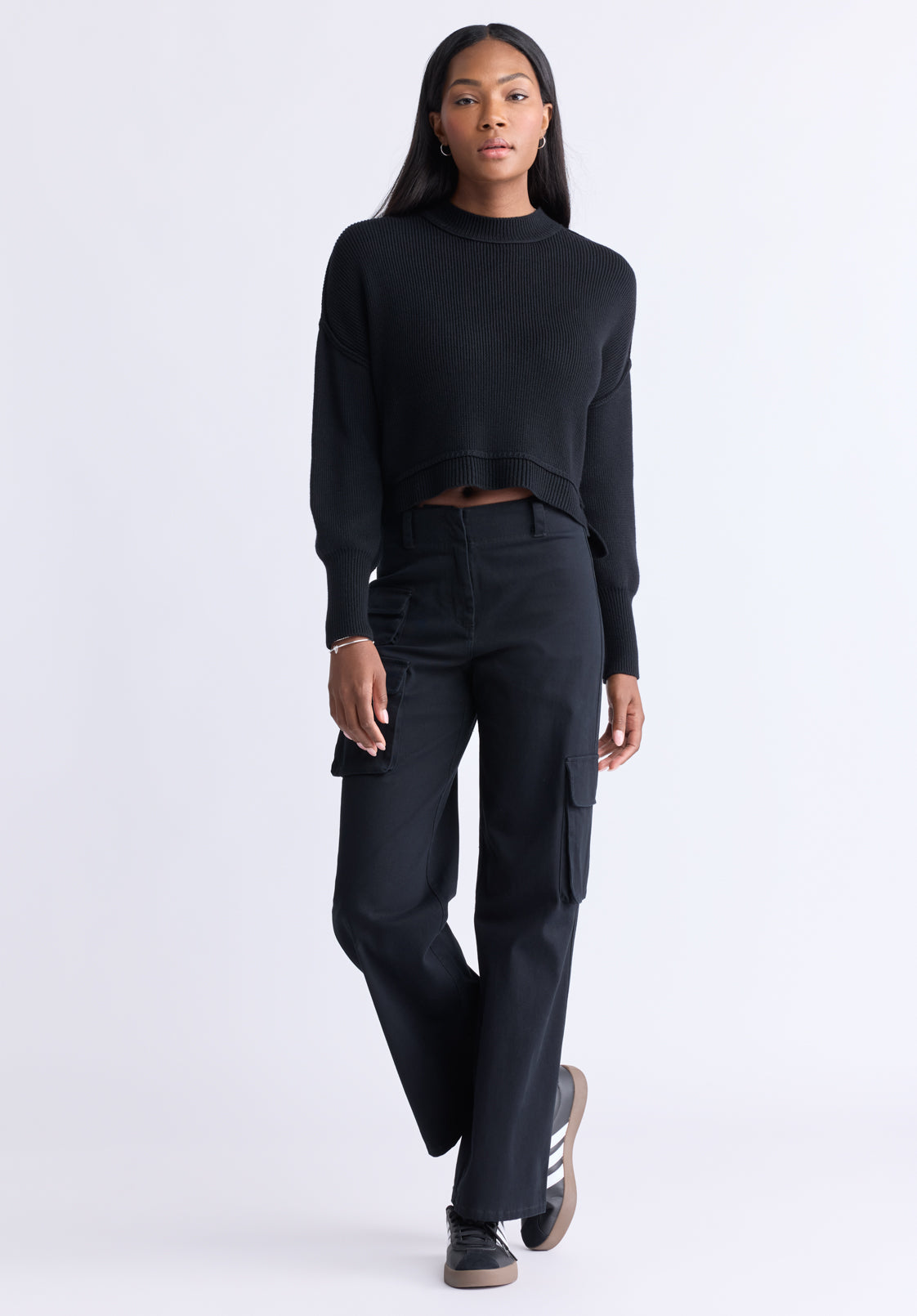 Seema Women's Dropped Sleeve Cropped Sweater. Black - SW0095F