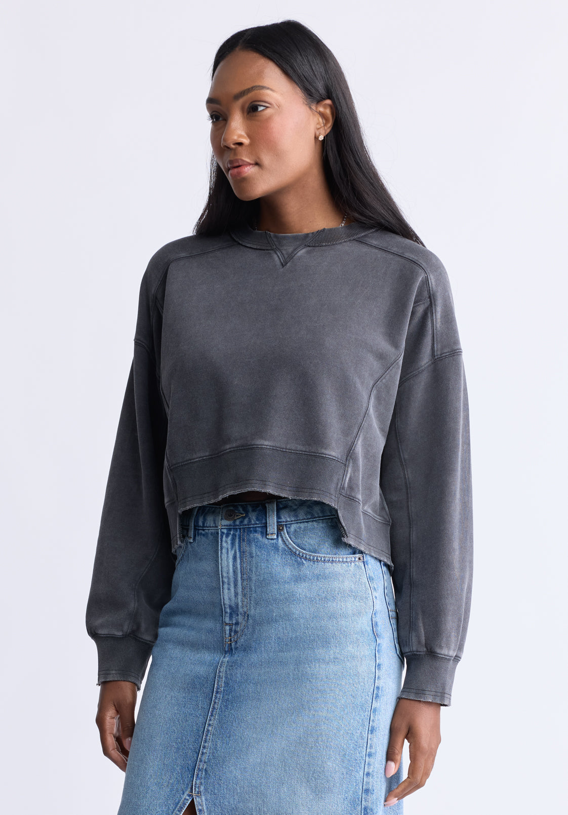 Kincade Women's Long Sleeve Loose Fit Cropped Sweatshirt. Grey - KT0157F