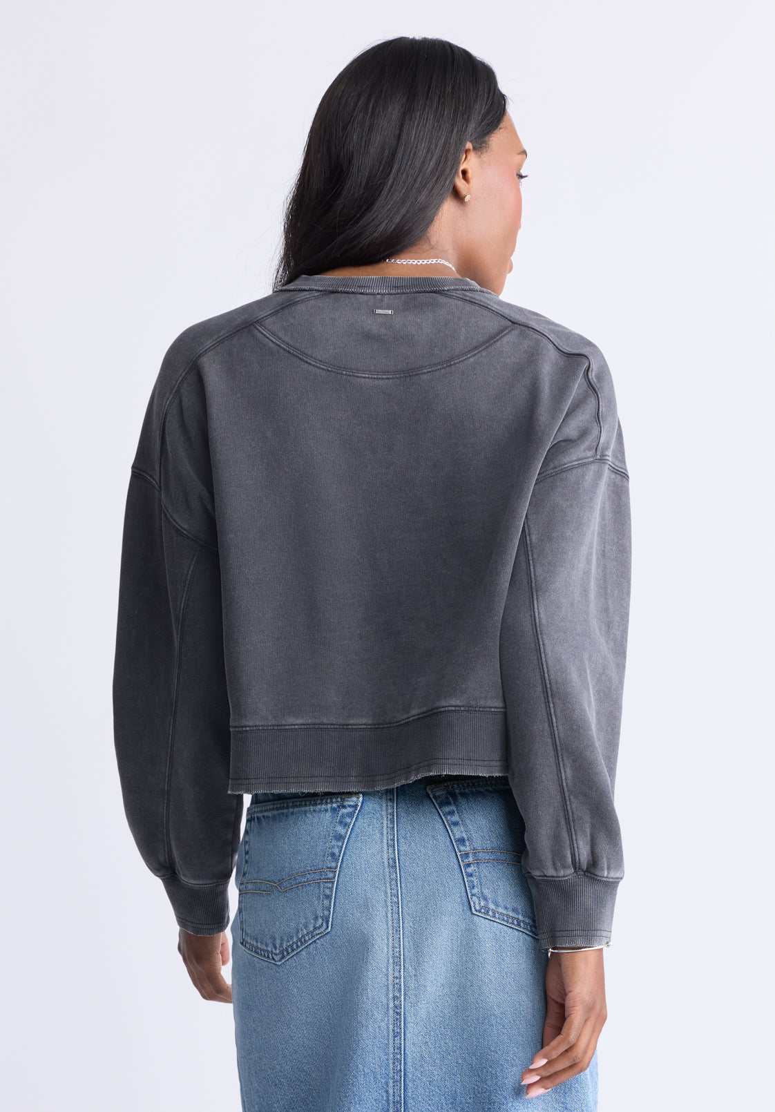 Kincade Women's Long Sleeve Loose Fit Cropped Sweatshirt. Grey - KT0157F