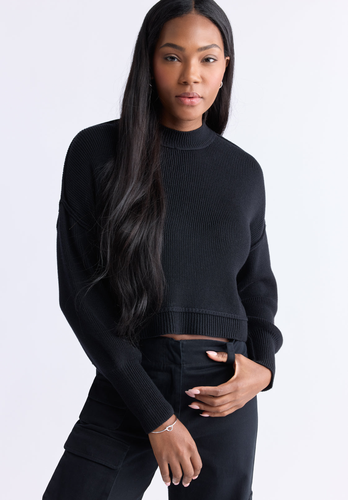 Seema Women's Dropped Sleeve Cropped Sweater. Black - SW0095F