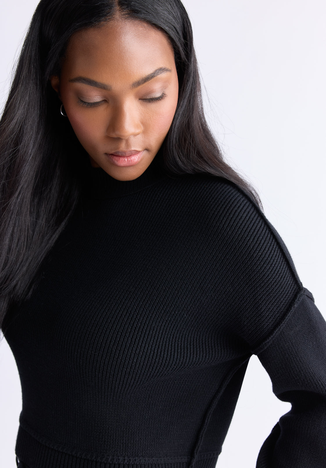 Seema Women's Dropped Sleeve Cropped Sweater. Black - SW0095F