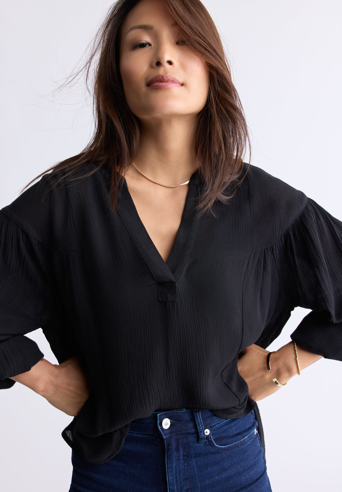 Kensley Women's Dropped Shoulder V-neck Loose Blouse. Black - WT0119F