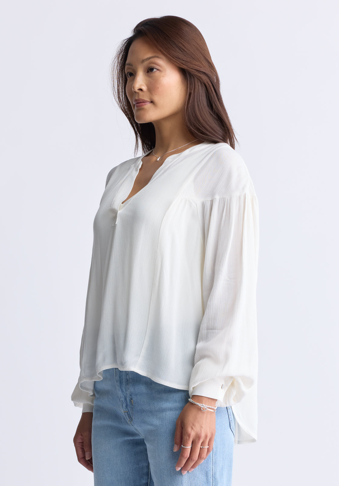 Kensley Women's Dropped Shoulder V-neck Loose Blouse. White - WT0119F
